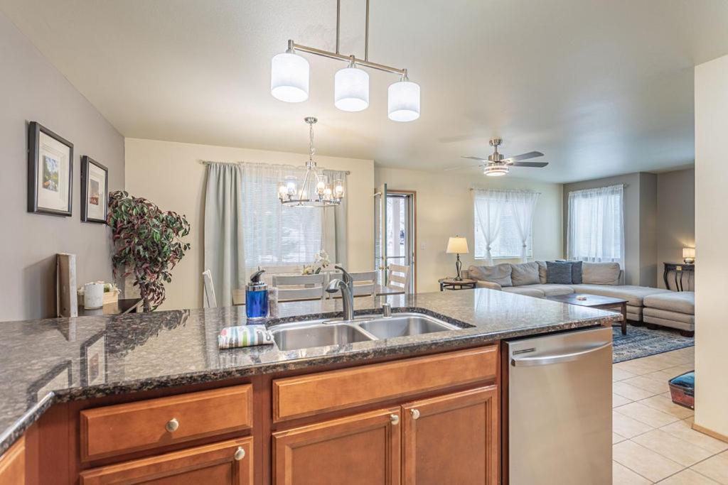 Ferienwohnung Walk To Downtown Leavenworth * Sleeps 6 + Pets * Ground Level Gem! Exterior foto